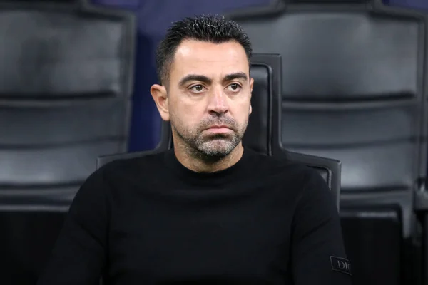 4 Ekim 2022 'de Milano İtalya' da Stadio Giuseppe Meazza 'da oynanan Uefa Şampiyonlar Ligi C Grubu karşılaşmasında Fc Internazionale ve Fc Barcelona' nın teknik direktörü Xavi Hernandez. .