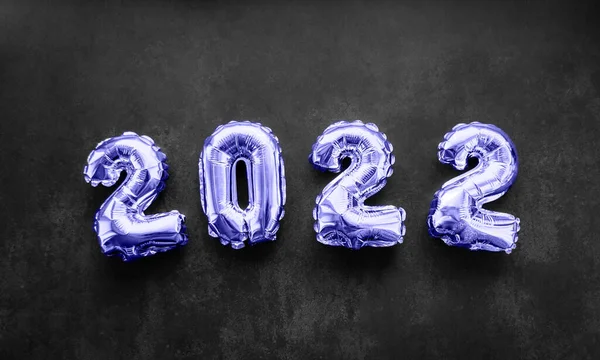 可加修饰的数字2022年新年非常漂亮的颜色黑色背景 复制空间 假日趋势和派对概念 — 图库照片
