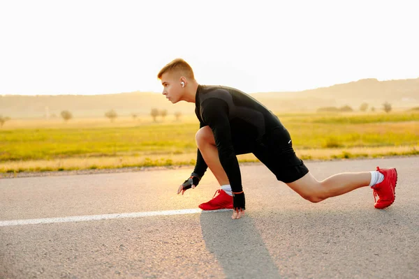 Close Male Crouch Start Asphalt Track Bending Body Putting Hands — Stock Photo, Image