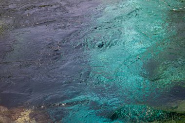 Arnavutluk 'ta kaynak mavi göz, üst manzara.