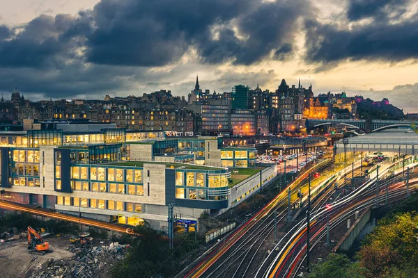 Edinburgh Şehri Nin Edinburgh Skoçya Nın Işıklarla Dolu Gece Panoramisi — Stok fotoğraf
