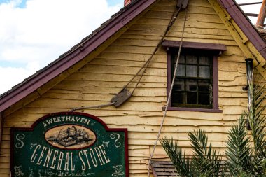 Temel Reis Köyü: 20-10-2021: Renkli Temel Reis Köyü manzarası. Temel Reis Köyü, Malta 'nın en popüler turistik merkezidir.