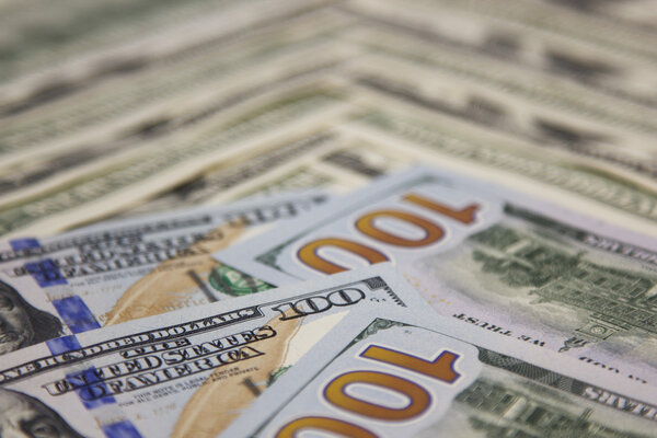 Банкноты в долларах
