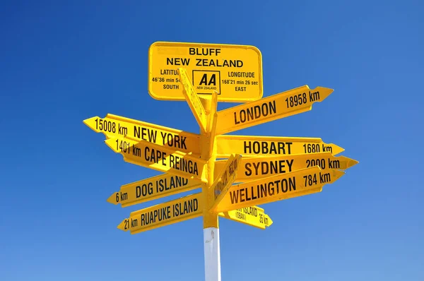 30 Kasım 2010 'da Stirling Point, Bluff, Yeni Zelanda' daki işaret direği