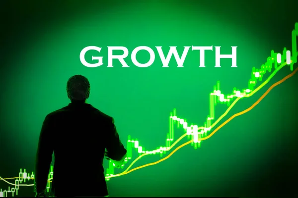 Growth Word Background Businessman Looking Uptrending Green Graph —  Fotos de Stock