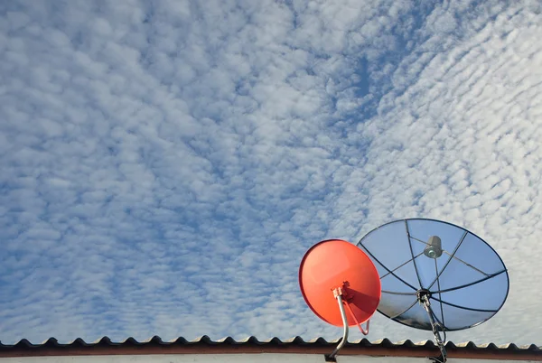 Satellit-kommunikationer — Stockfoto