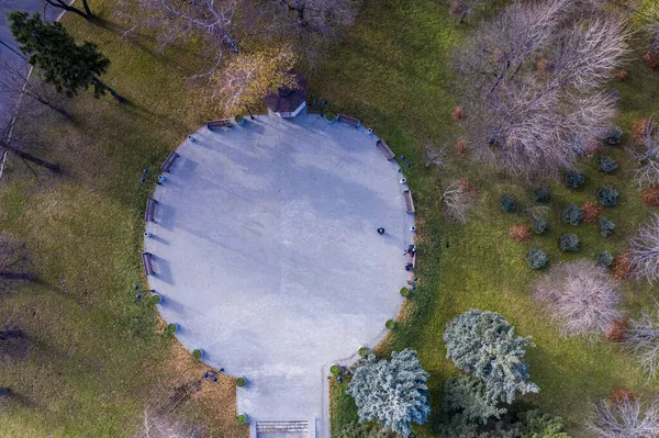 Panoramiczny Widok Drona Jesienny Park Żółtymi Drzewami Słoneczny Dzień — Zdjęcie stockowe