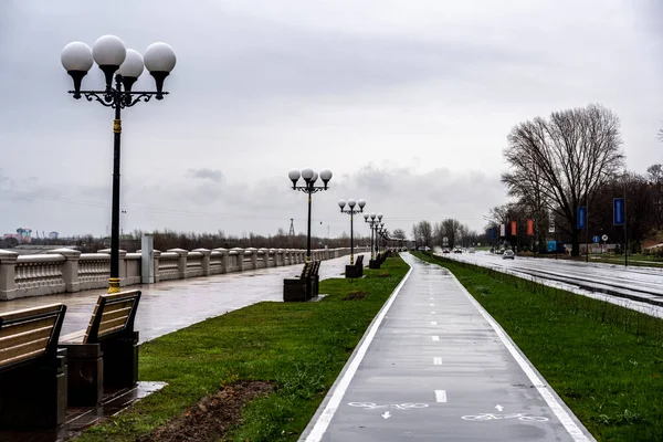 Ανάχωμα Του Ποταμού Βόλγα Στην Πόλη Nizhny Novgorod Μια Συννεφιασμένη — Φωτογραφία Αρχείου