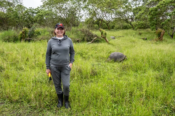 Ancient Giant Tortoises Equatorial Jungle Galapagos Islands Fotografia Stock