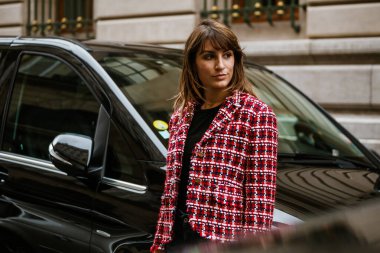 PARIS, FRANCE - 29 Eylül 2019: Carlotta Rubaltelli Thom Browne defilesinden önce Paris Moda Haftası / Yaz 2020.  