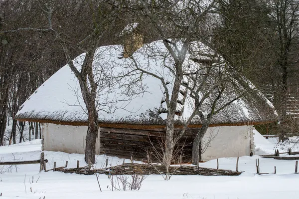 Paisaje Invernal Pueblo Tradicional Ucraniano Antigua Casa Pirogovo Museo Etnográfico — Foto de Stock