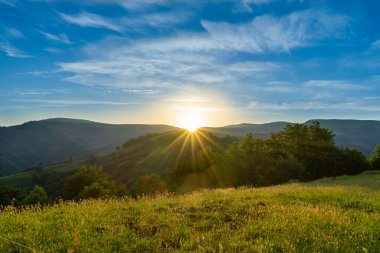 Gündoğumu Apetska Dağı, Karpatlar, Ukrayna
