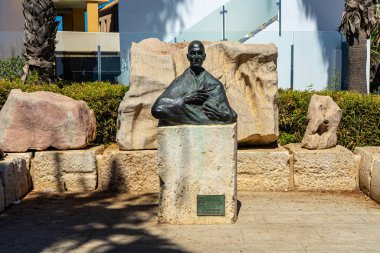 MALAGA, İspanya - 4 Eylül 2022: Malaga, İspanya 'da Jorge Guillen Anıtı