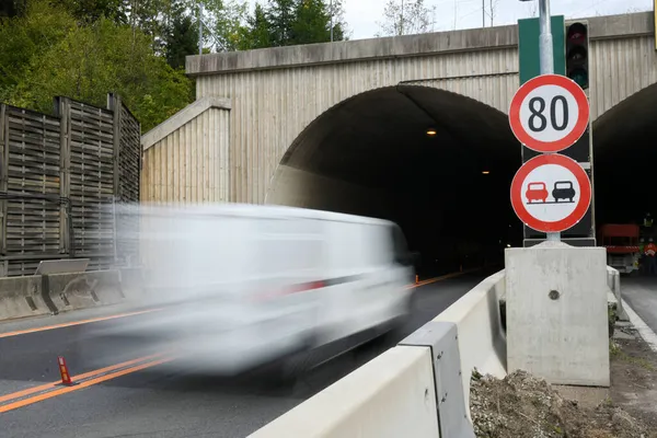 Tunneleinfahrt Pyhrnautobahn Oberösterreich Österreich — Stockfoto