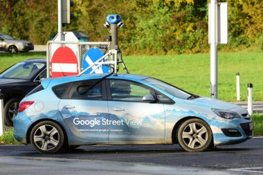 Steyrermhl, Yukarı Avusturya, Avusturya ve Avrupa 'daki A1 otoyolunun yakınında bir Google Street View aracı -