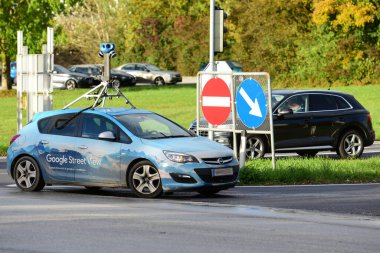 Steyrermhl, Yukarı Avusturya, Avusturya ve Avrupa 'daki A1 otoyolunun yakınında bir Google Street View aracı -