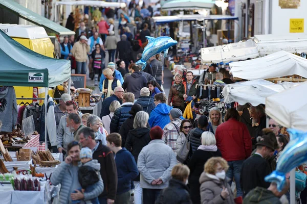 Wolfgangi pazarı 31 Ekim 'de Sankt Wolfgang, Yukarı Avusturya, Avusturya, Avrupa' da