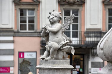 Linz, Yukarı Avusturya, Avusturya 'daki ana meydanda eski belediye binası.