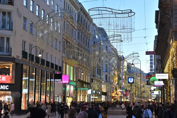 Krntner Strae alışveriş caddesi Viyana 'da kışın, Avusturya, Avrupa -
