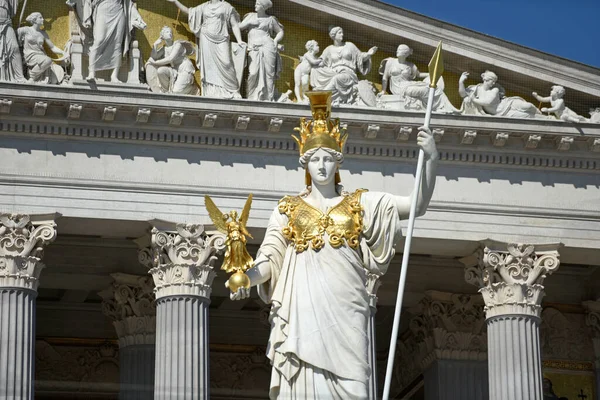 Перебудований Австрійський Парламент Палласом Атене Рінгштрассе Відні — стокове фото