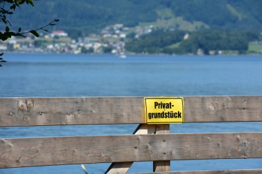 Private property on Lake Traunsee - entering prohibited