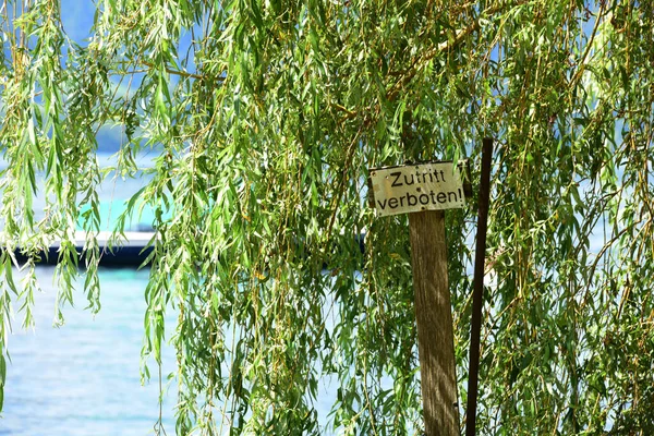 Private property on Lake Traunsee - entering prohibited