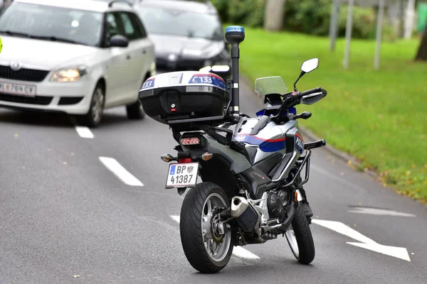 Avusturya Linz Polis Motosikleti Görev Başında — Stok fotoğraf