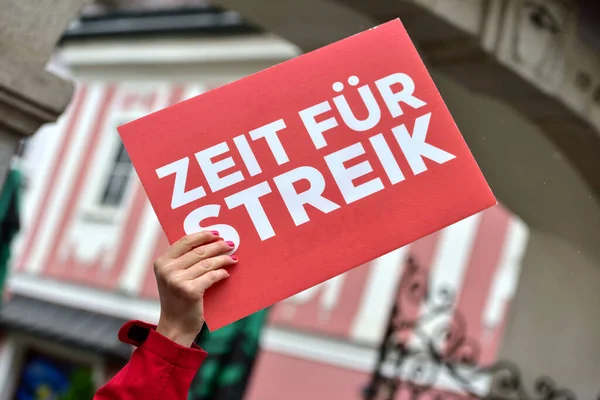 Time Strike Sign Demo Linz — Stock Photo, Image