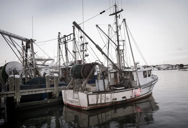 Łodzie rybackie na odpoczynek w hyannisport portu, ma — Zdjęcie stockowe