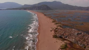 Iztuzu plajının havadan görünüşü, Kırmızı Veri Kitabı 'nın yumurtlama alanı, kaplumbağalar Caretta Caretta Caretta, Dalyan, Mugla, Türkiye