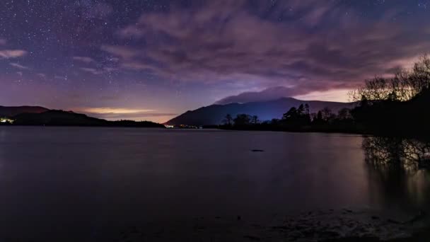 Czas Upływ Chmurnego Nocnego Nieba Nad Derwentwater Angielskim Lake District — Wideo stockowe