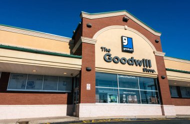 Bound Brook, New Jersey, ABD - 22 Ocak 2022: Goodwill Industries Mağaza ve Bağış Merkezi 'nin Dış İşareti.