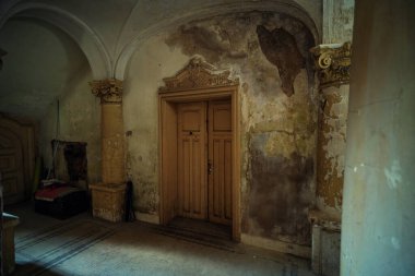 Polky Kalesi davetle yeniden inşa ediliyor