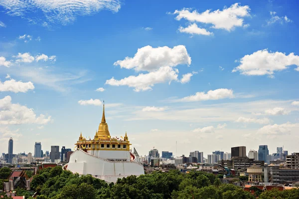 El Monte Dorado en Wat Saket, un hito de Bangkok TAILANDIA Fotos De Stock Sin Royalties Gratis