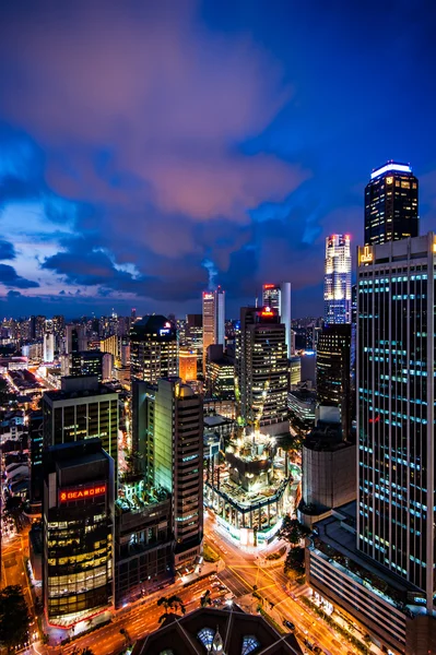 Soumrak obchodní město Singapurミステリー ビジネス都市シンガポール — Stock fotografie