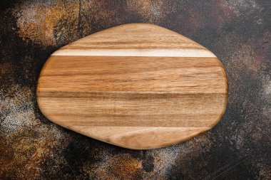 Kırsal kesim tahtası seti, üst görünüm düz yatay, metin veya yiyecek için kopyalama alanı, eski koyu kırsal tablo arka planı