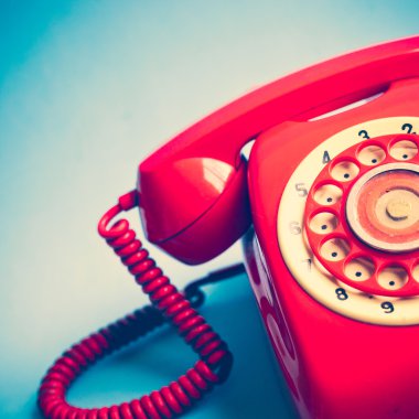Retro kırmızı telefon