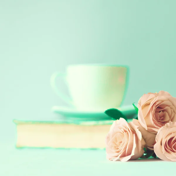 Vintage Still Life with Roses — Stockfoto