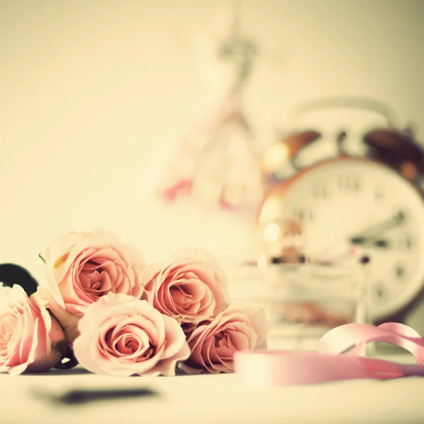 Vintage Still Life with Roses — Stock Photo, Image