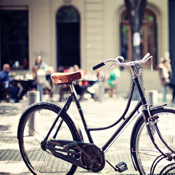 Bicicleta Vintage en la luz del atardecer — Foto de Stock