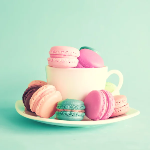 Γλυκό και χρωματιστό γαλλική macaroons — Φωτογραφία Αρχείου