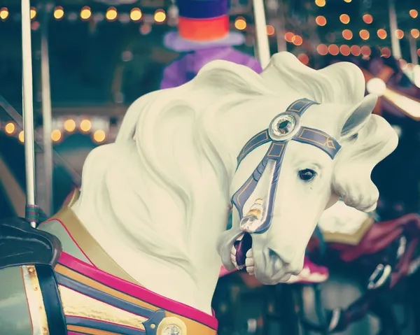 Vintage karusell häst — Stockfoto