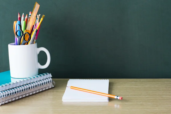 Ritorno al concetto di scuola — Foto Stock