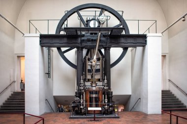 Alman Müzesi 'nde her türden eski buhar makineleri sergisi: Münih, Almanya - 14 Eylül 2018