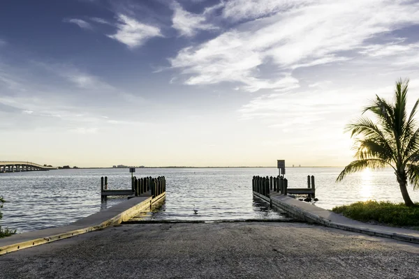 Bootsanlegestelle auf sanibel island lizenzfreie Stockfotos