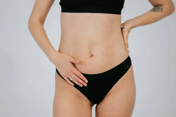 Vacker Storlek Kropp Positiv Brunett Kvinna Bär Bekväma Underkläder — Stockfoto