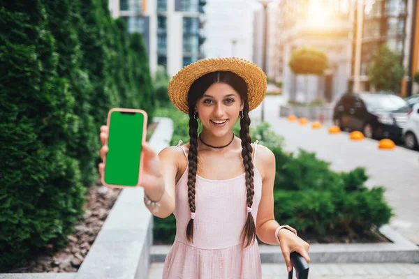 Young Woman Showing Smartphone Green Screen Replacement — 스톡 사진