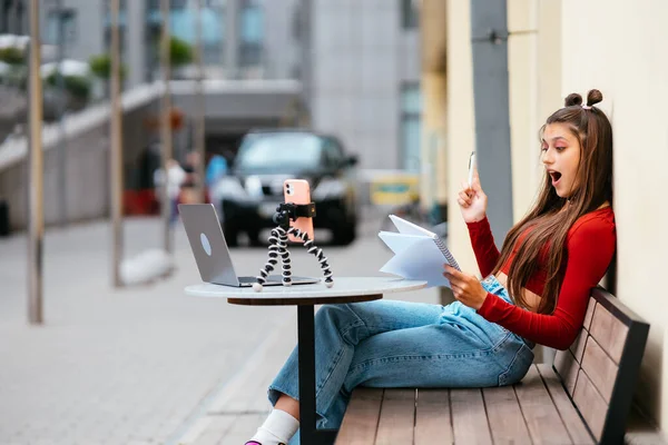 Young Woman Summer Cafe Doing Remote Work Freelancer Woman Small — Stok fotoğraf