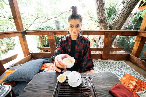 Chinese Tea Ceremony Performed Tea Master Kimono — Foto de Stock