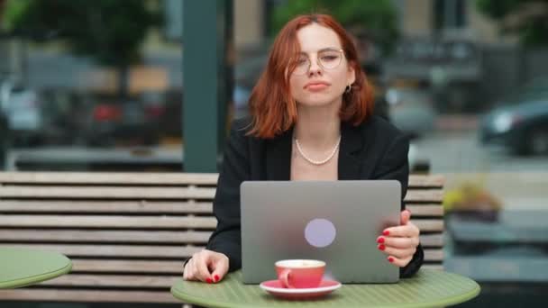 Tired Business Woman Sitting Laptop Cup Coffee Table Sidewalk Cafe — Stock Video